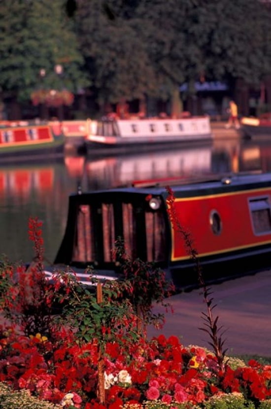 Basin Linking Canal to River Avon Stratford-on-Avon England Canvas Art - Nik Wheeler DanitaDelimont (24 x 35)