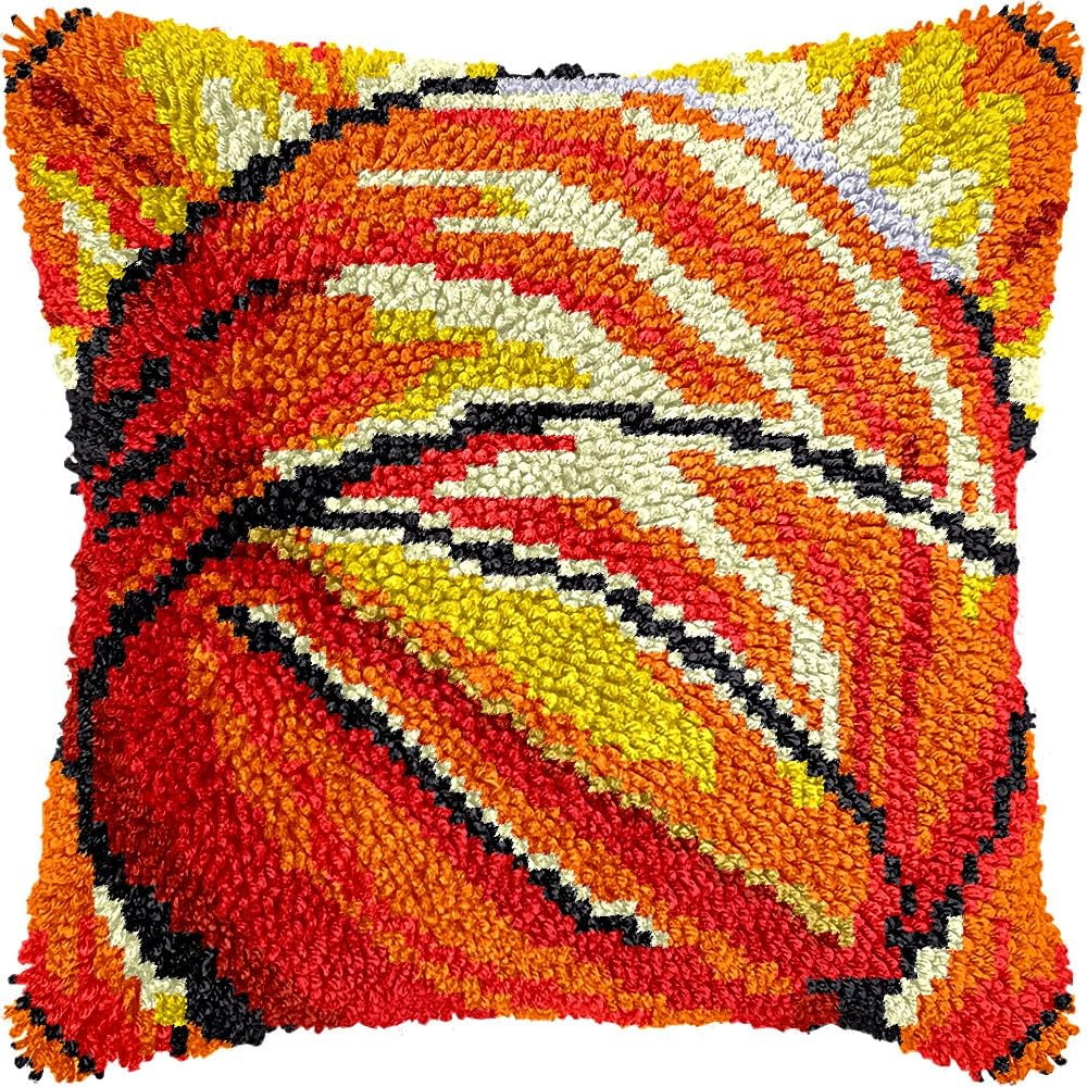 Basketball Latch Hook Kits Pillow DIY Pillowcase Crochet Hook Cushion Making Kits with Preprinted Pattern Canvas Instruction Yarns Pillow Cover Easy Starter DIY Crochet Kits 43x43cm（L26)