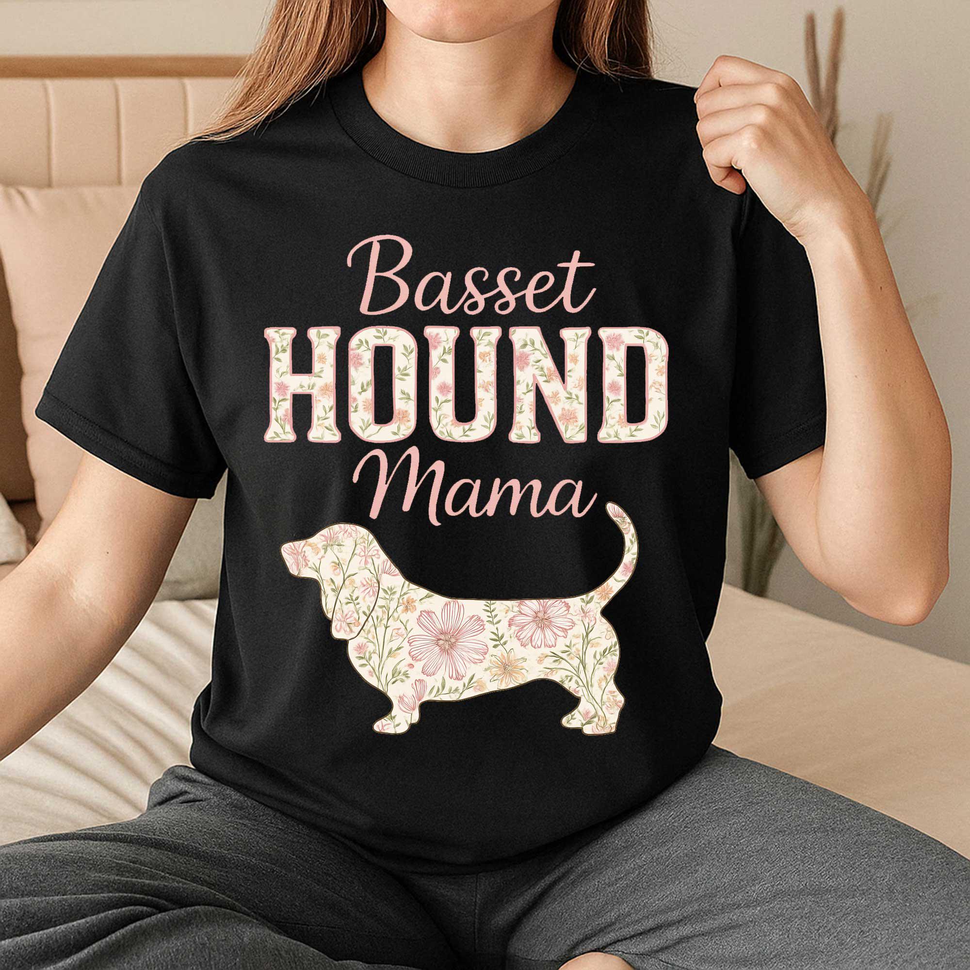 Basset Hound Reading Chair T-Shirt