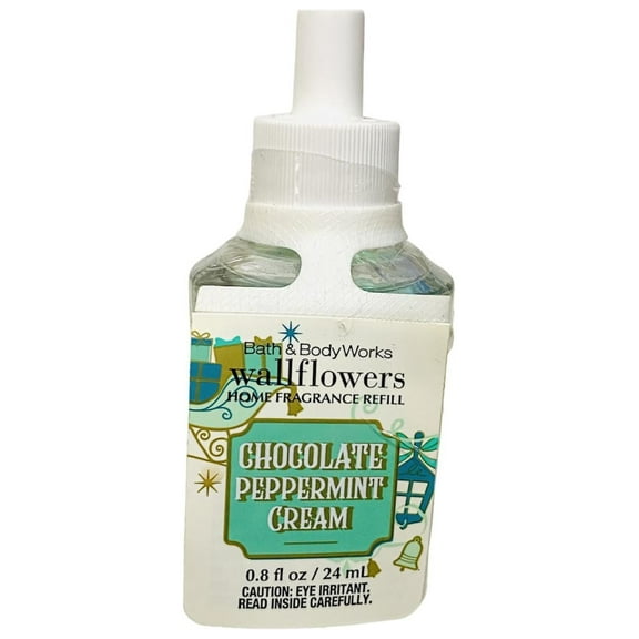 Bath & Body Works Chocolate Peppermint Cream Wallflowers Fragrance Refill 0.8 fl oz