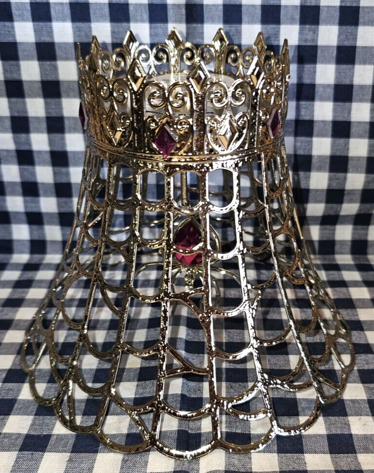 Bath & Body Works Halloween 2023 Spider Web Candle Pedestal with Gem