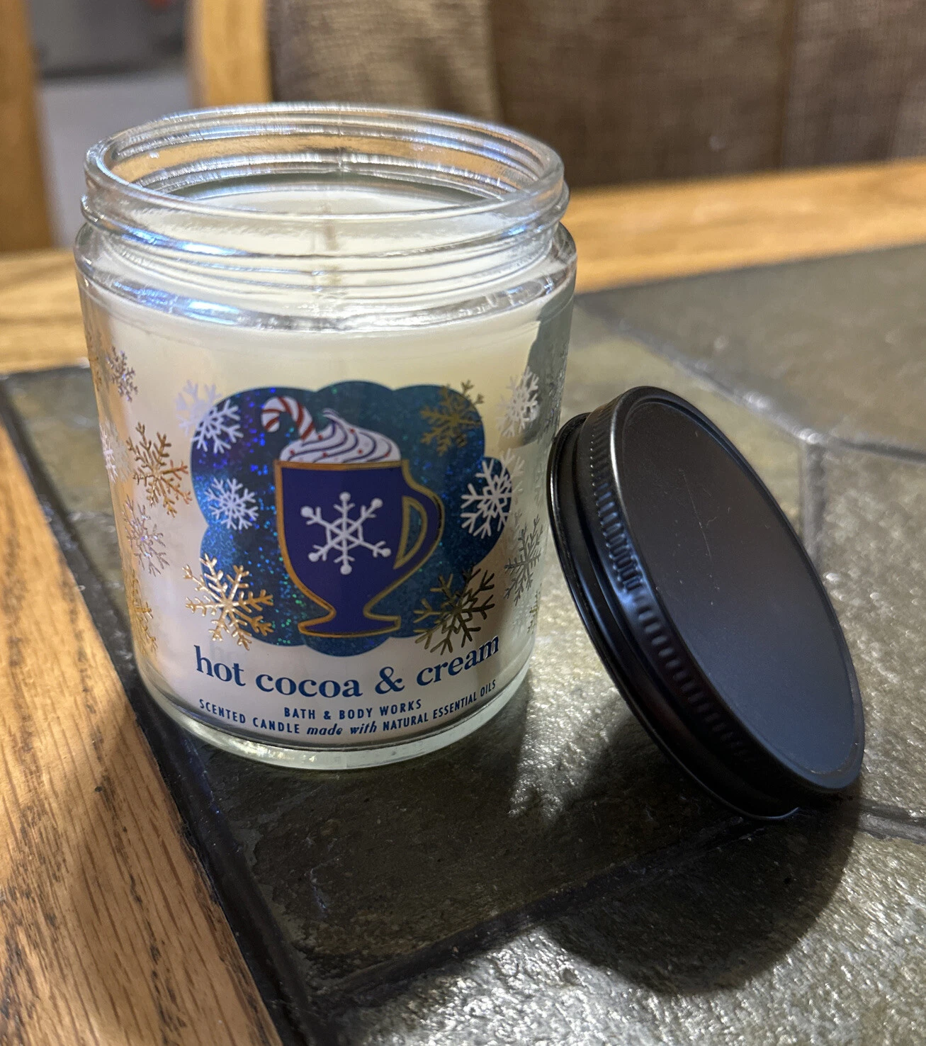 Bath & Body Works Hot Cocoa & Cream Scented Candle, 7 oz