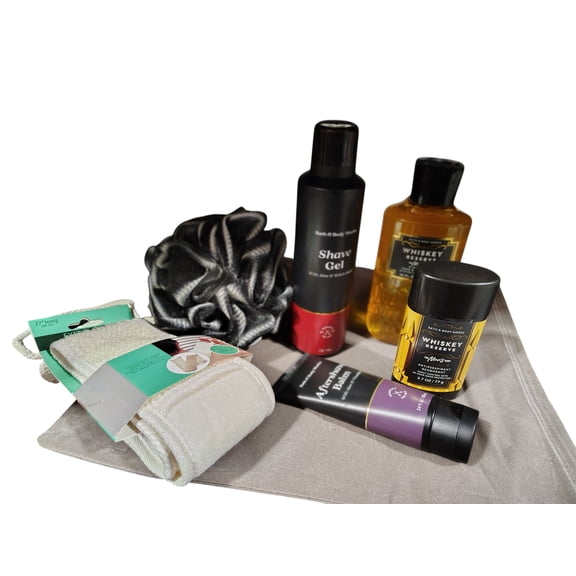 Bath & Body Works Men's 7 Piece Whiskey Reserve and Grooming Gift Set $75 value