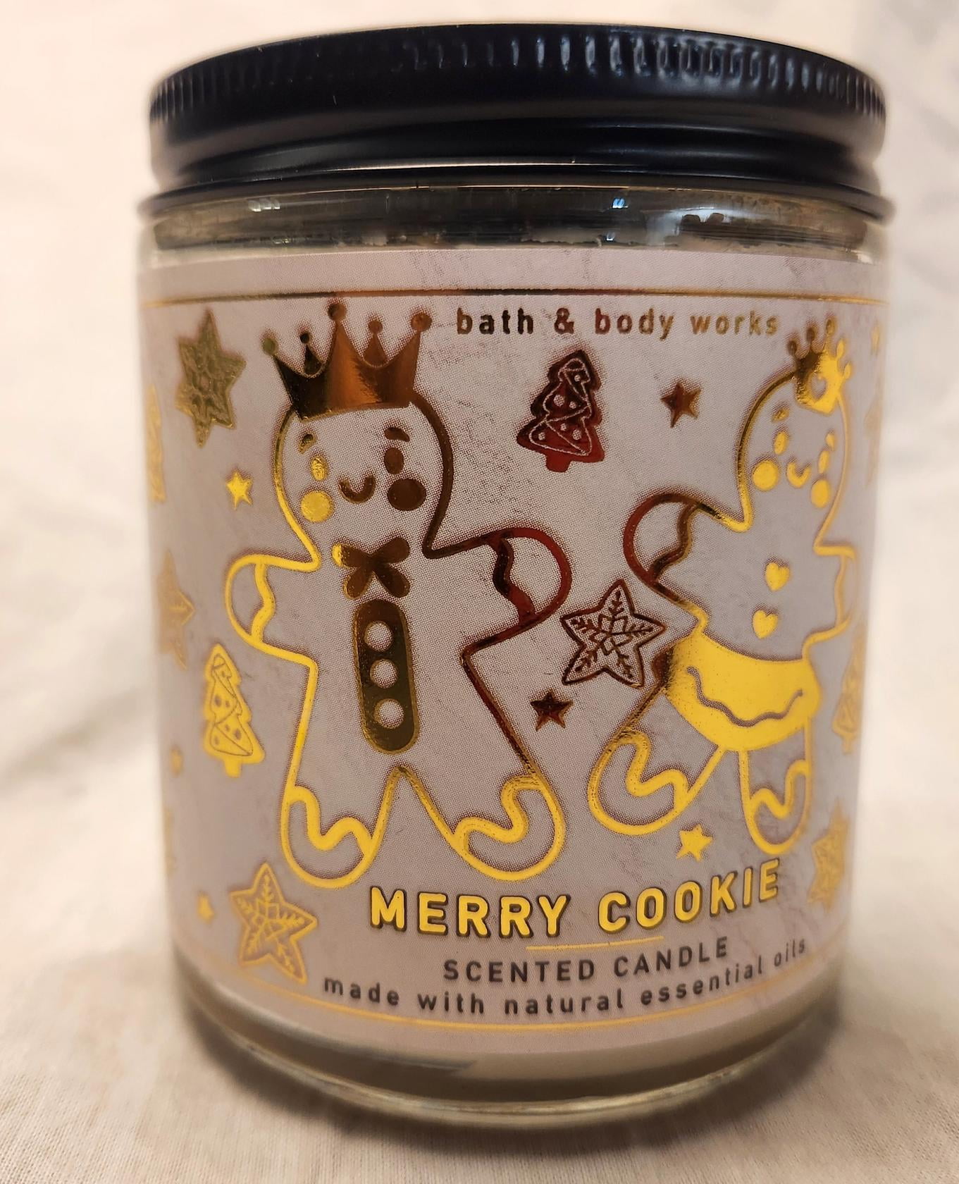 Vanilla Sugar & Bath Body Works 7.0 oz Merry Cookie Single Wick Scented Candle