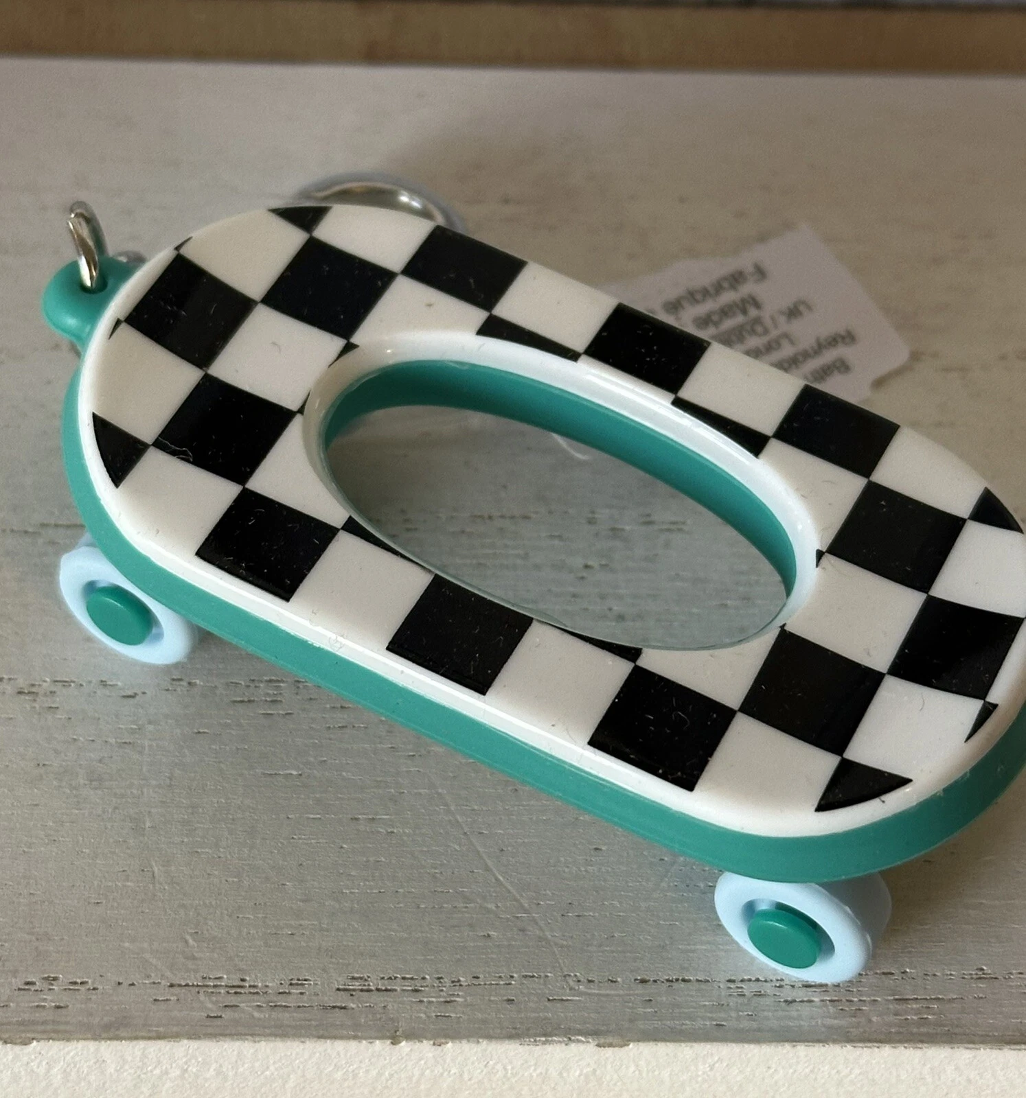 Bath & Body Works Skateboard PocketBac Holder Keychain - Walmart.com