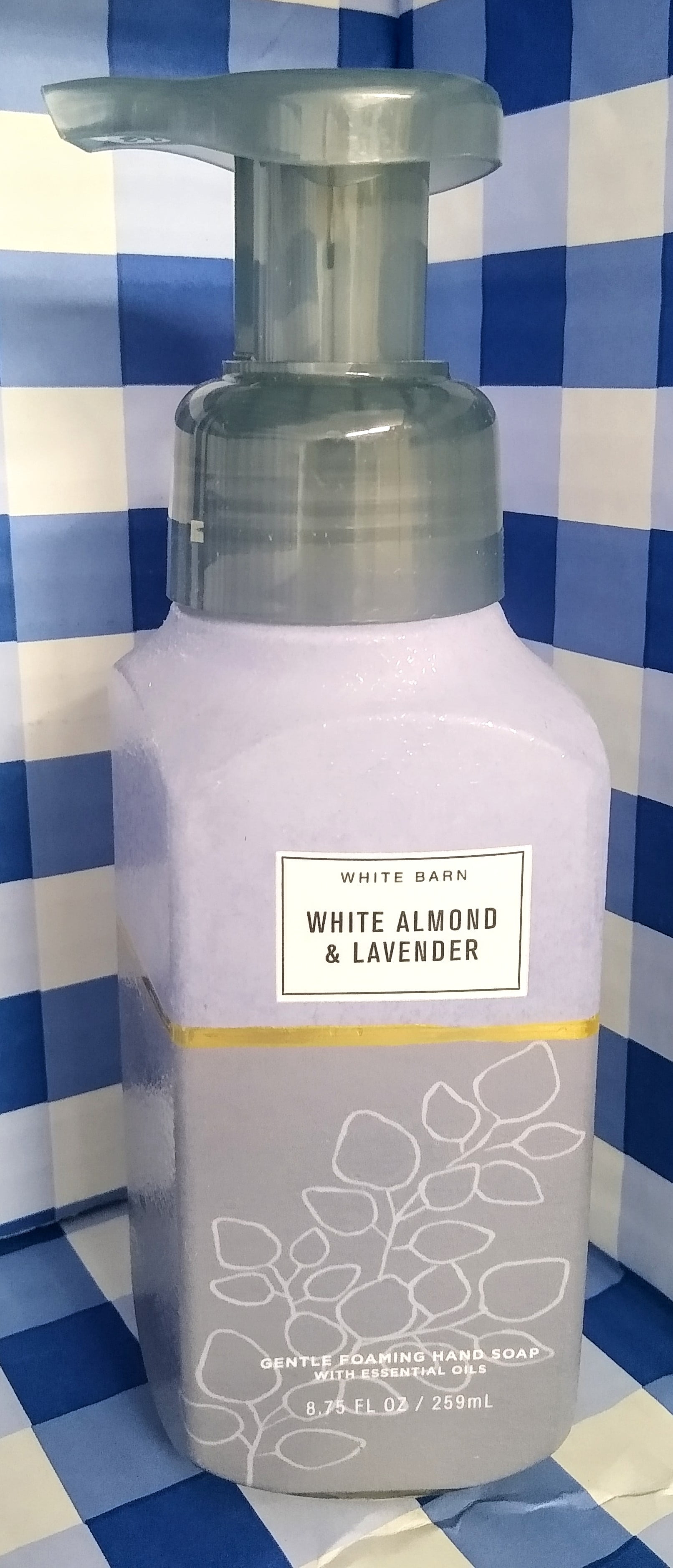 Bath & Body Works White Almond & Lavender Gental Foaming Hand Soap