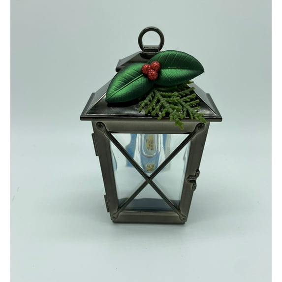 Bath and Body Works Christmas Holiday Lantern Light Up Wallflowers Plug New Tag