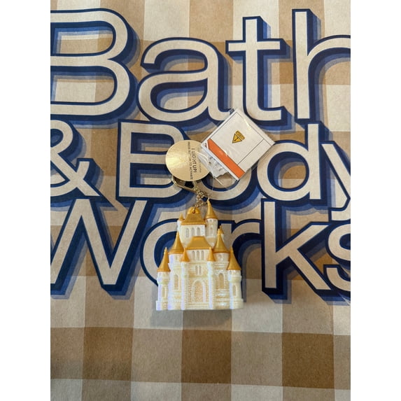 Bath and Body Works Princess Light-up Castle Pocket * Bac Holder Keychain New