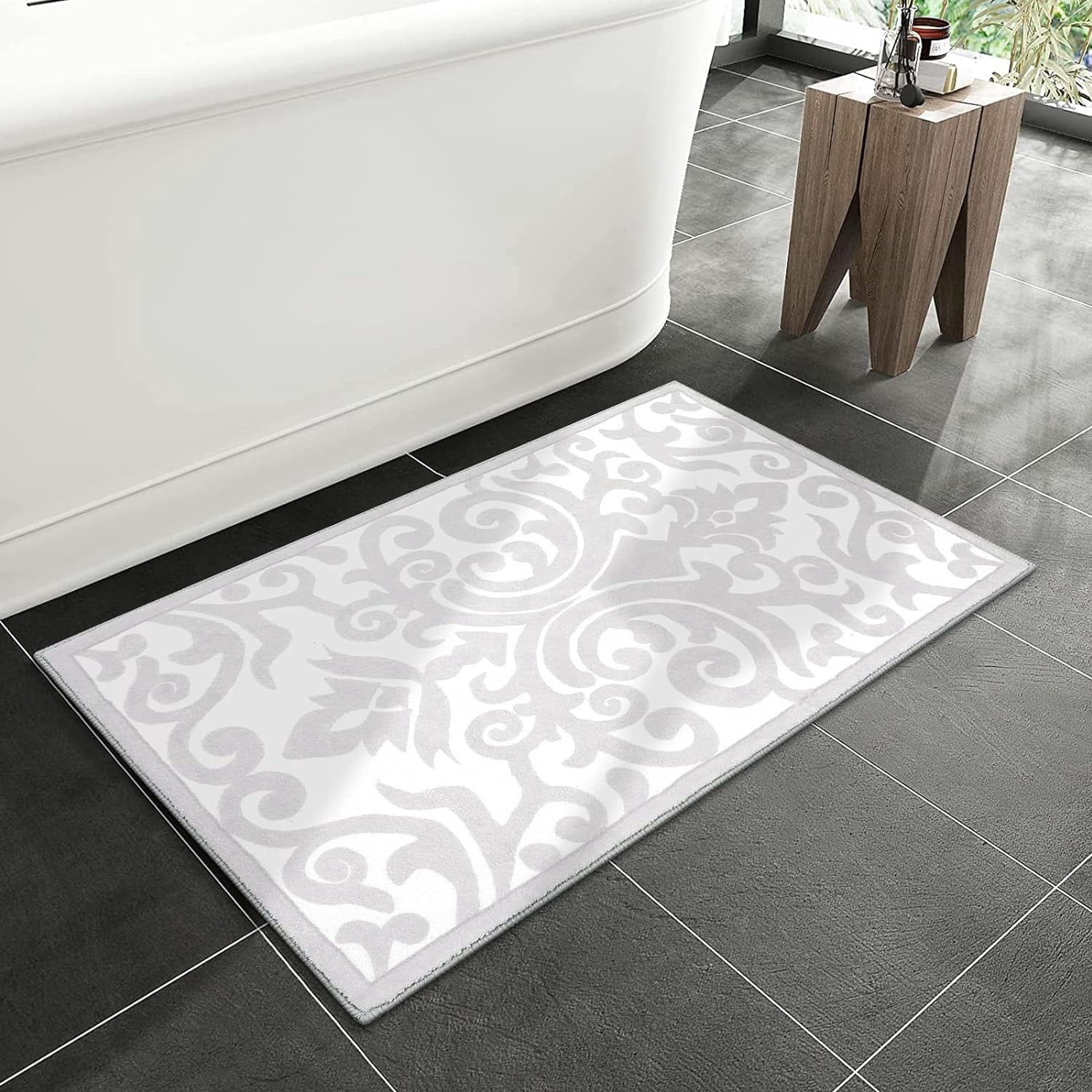 Bathroom Rugs Light Gray Vintage Floral Bath Rugs Non Slip Machine Washable Soft Velvet Bath Mat Luxury Paisley Boho Floor Mats for Bathtub Sink Shower, 20x31 inch