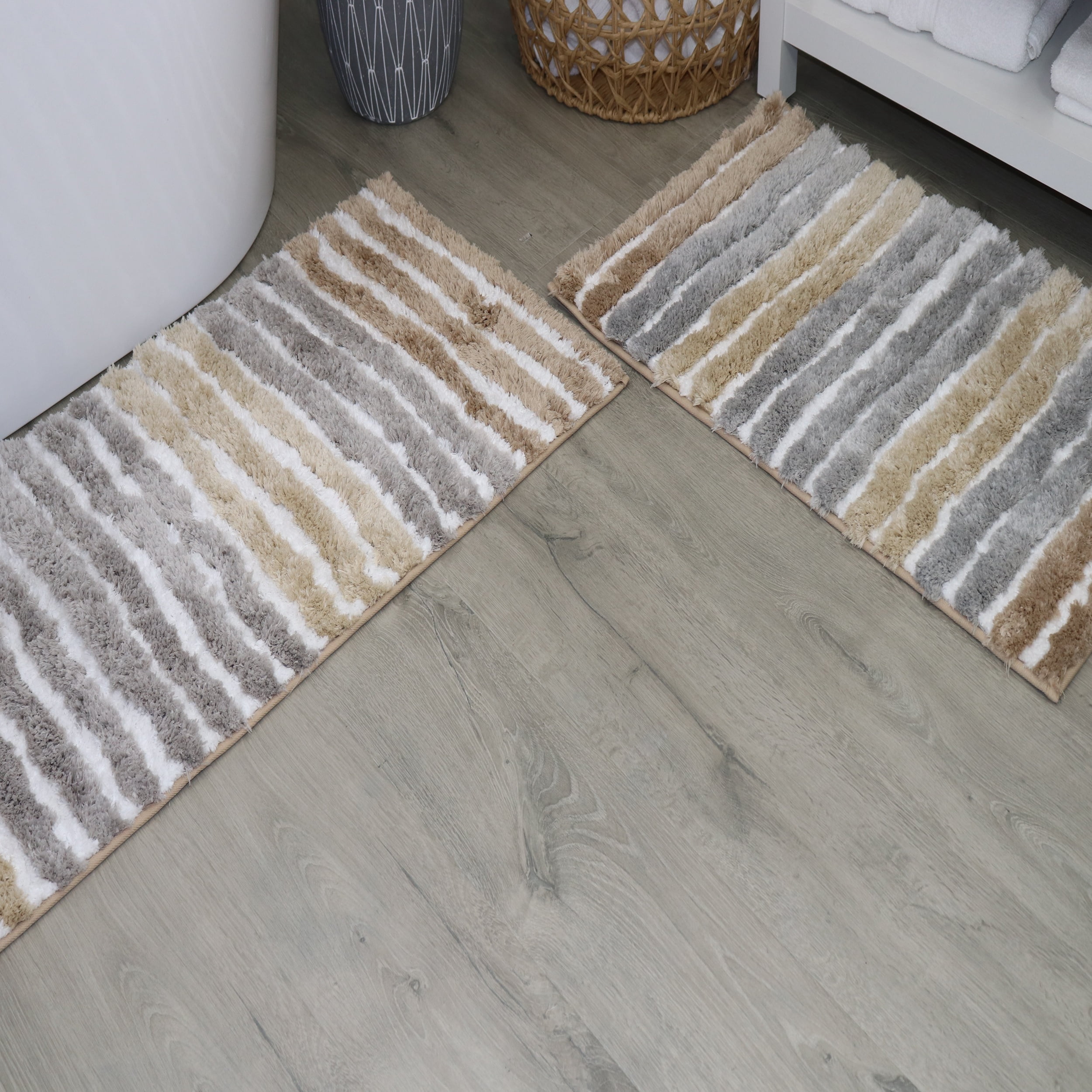 Bathroom Rugs Set of 2, Soft Microfiber Bath Mats, Absorbent & Quick Drying, Non-Slip Rubber Backing, Machine Washable Bathroom Floor Mats for Tub, Shower – 21x54, 24x40 Linen
