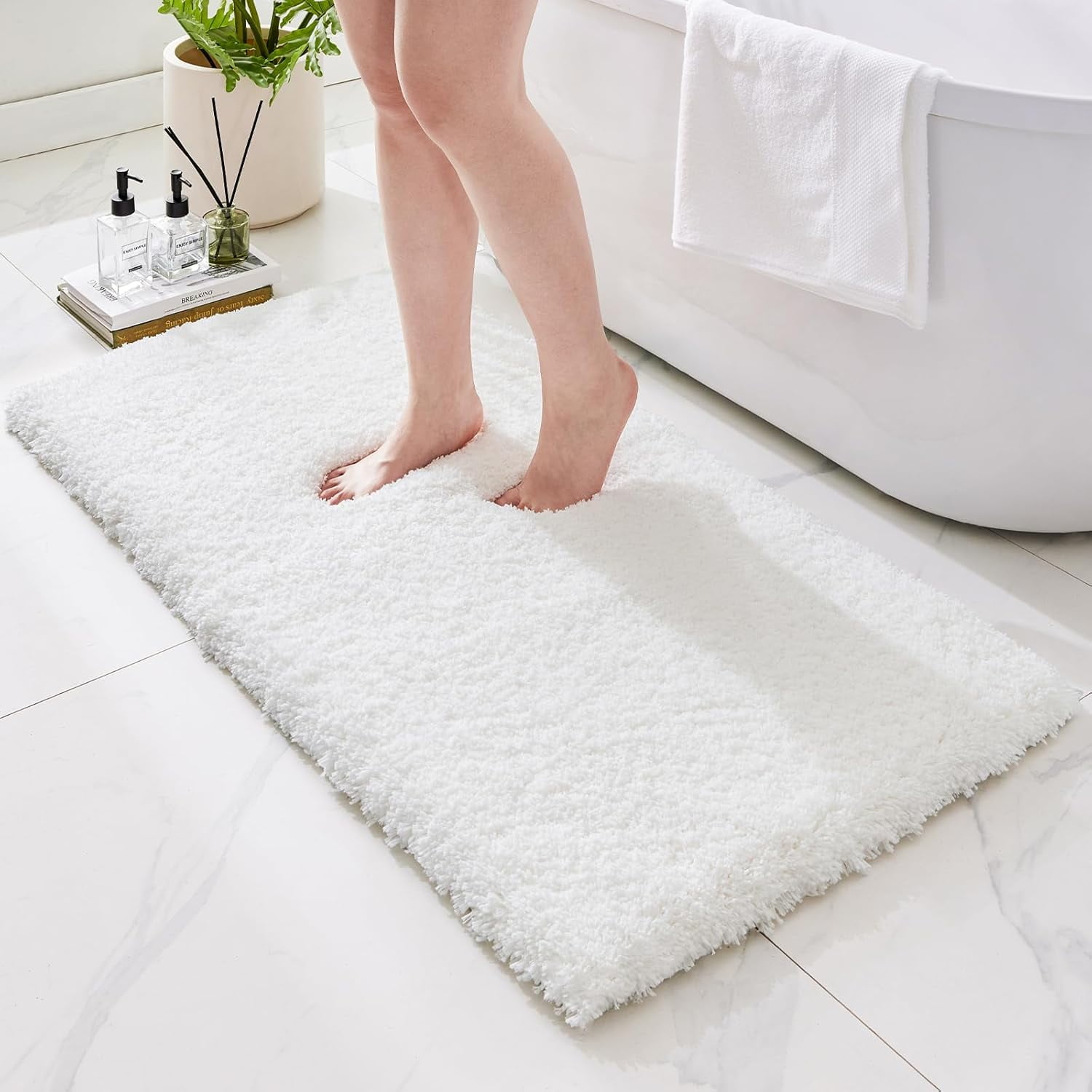 Bathroom Rugs White 24x48 Machine Washable Bath Mat for Bathroom Floor ...