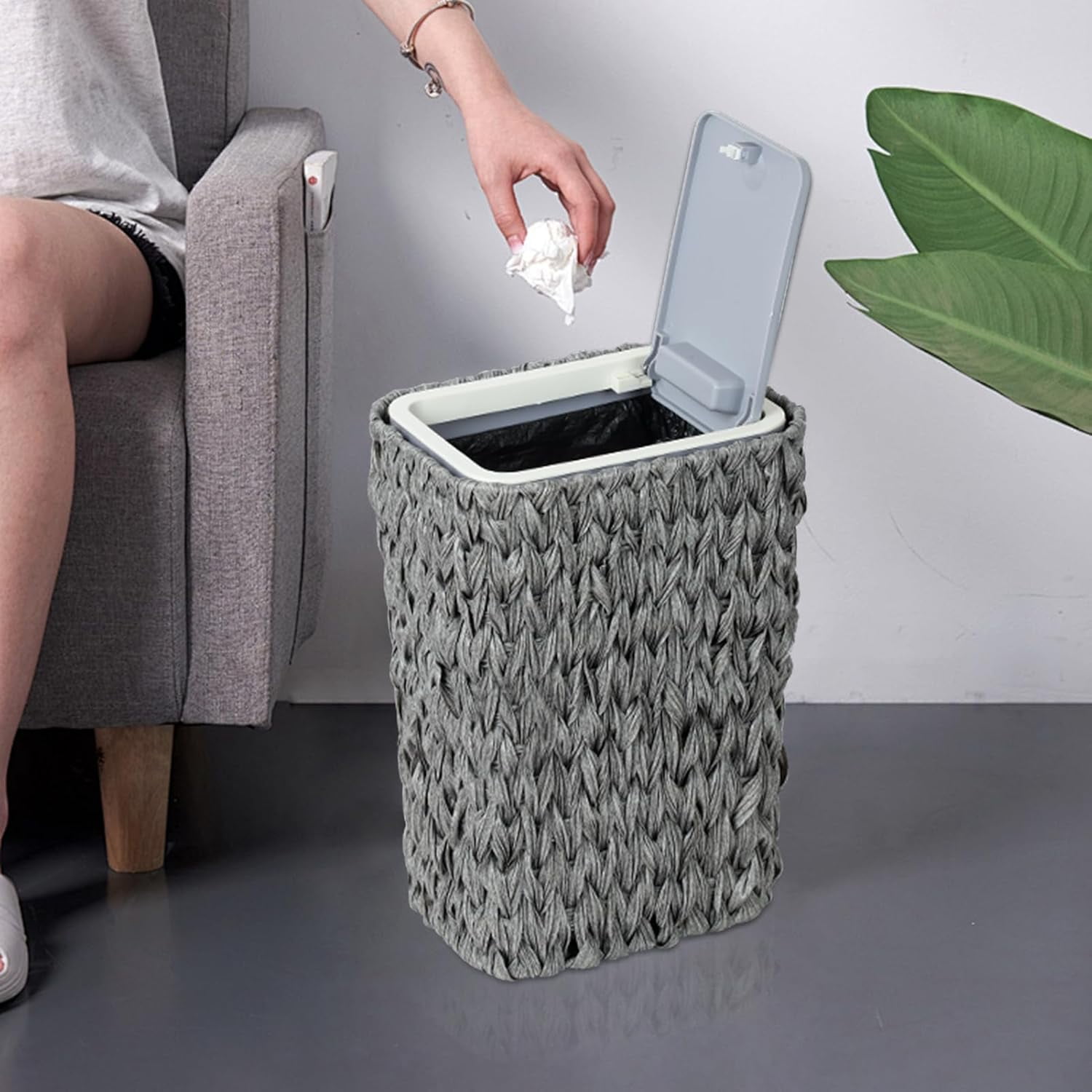 Bathroom Small Trash Can with Lid,2.6 Gallon Small Rattan Garbage Can ...