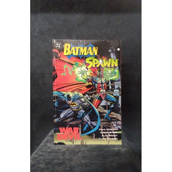 Pre-Owned Batman - Spawn: War Devil 1994 DC Comics Comic Book
