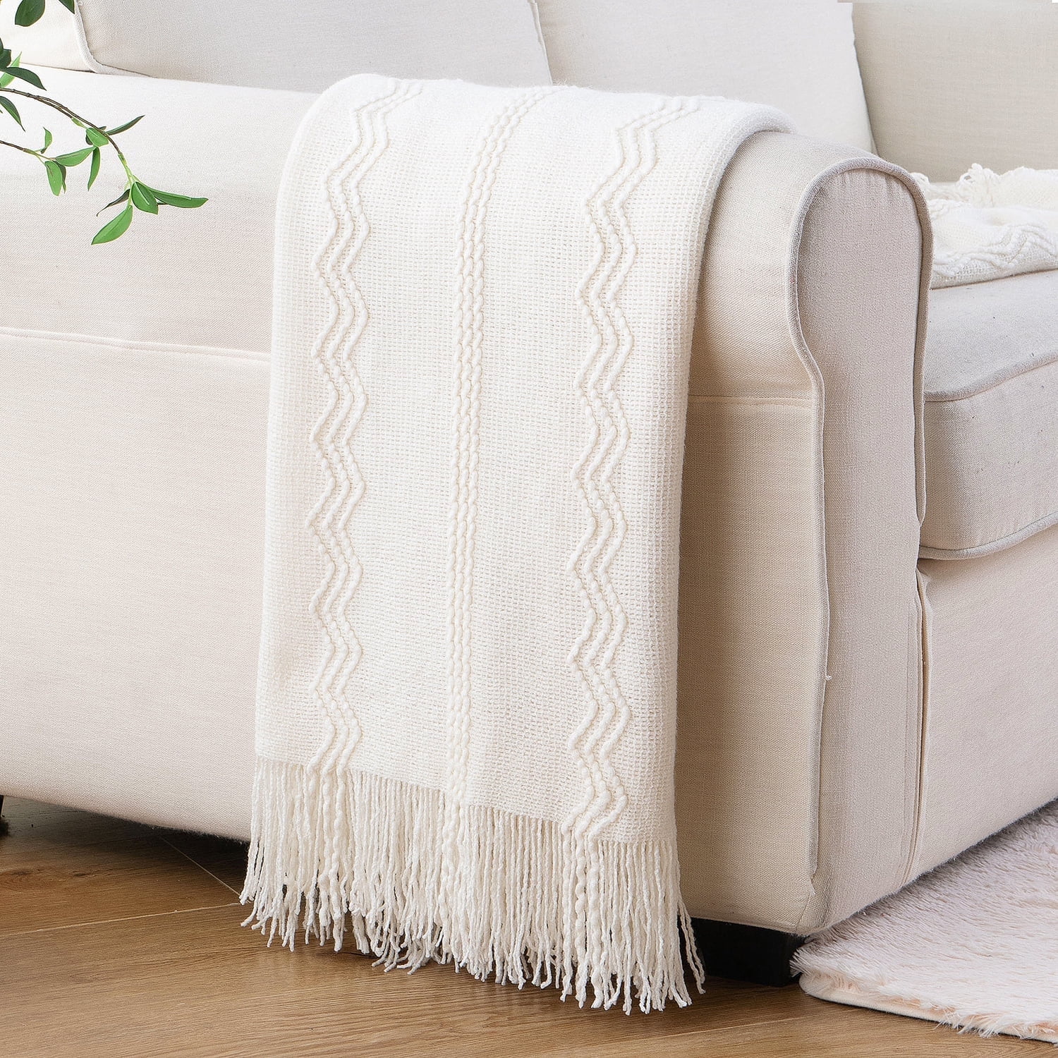 BATTILO HOME Christmas White Cream Throw Blanket for Couch, Thick Flannel Blanket Heavyweight Fleece Blankets for Sofa Bed, Super Soft Cozy Mink Blank : BATTILO HOME Cream White Throw Blanket for Couch