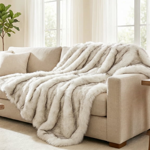 Luxury White Faux Fur Blanket,Thick Warm Fluffy Fur Throw Blanket for Couch,Living Room,51"x67"
