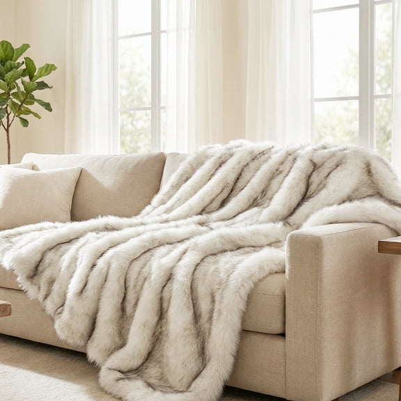 Luxury White Faux Fur Blanket,Thick Warm Fluffy Fur Throw Blanket for Couch,Living Room,51"x67"