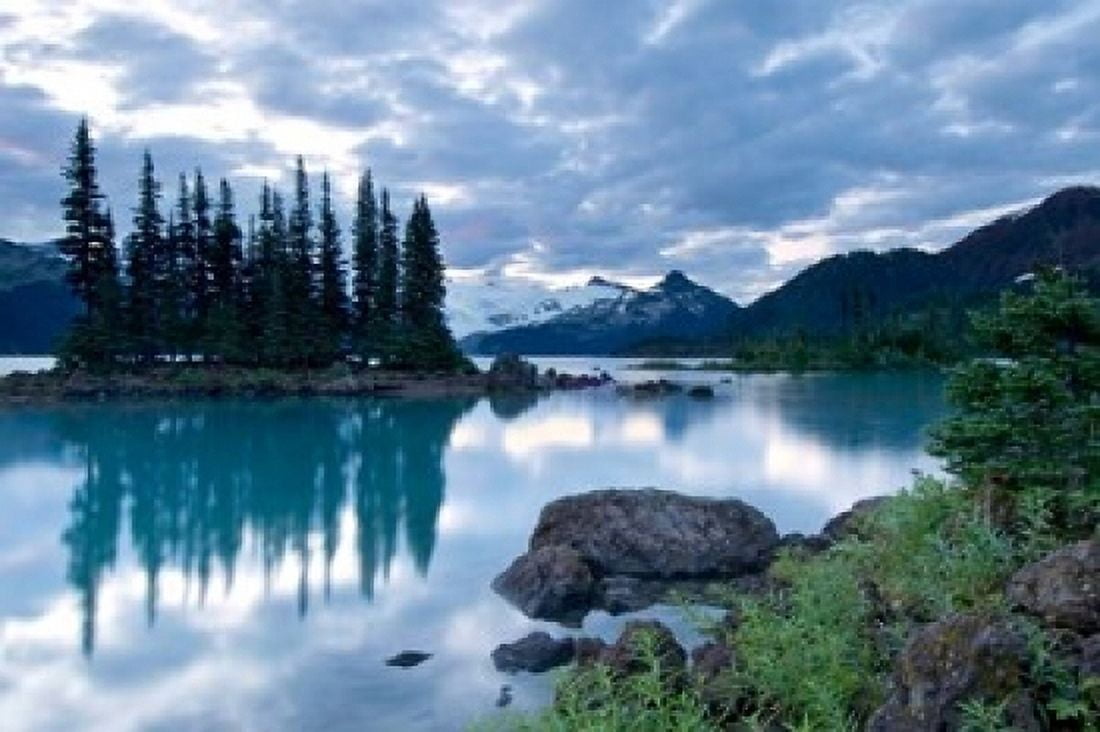 Battleship Islands Garibaldi Lake British Columbia Canvas Art - Paul Colangelo DanitaDelimont (36 x 24)