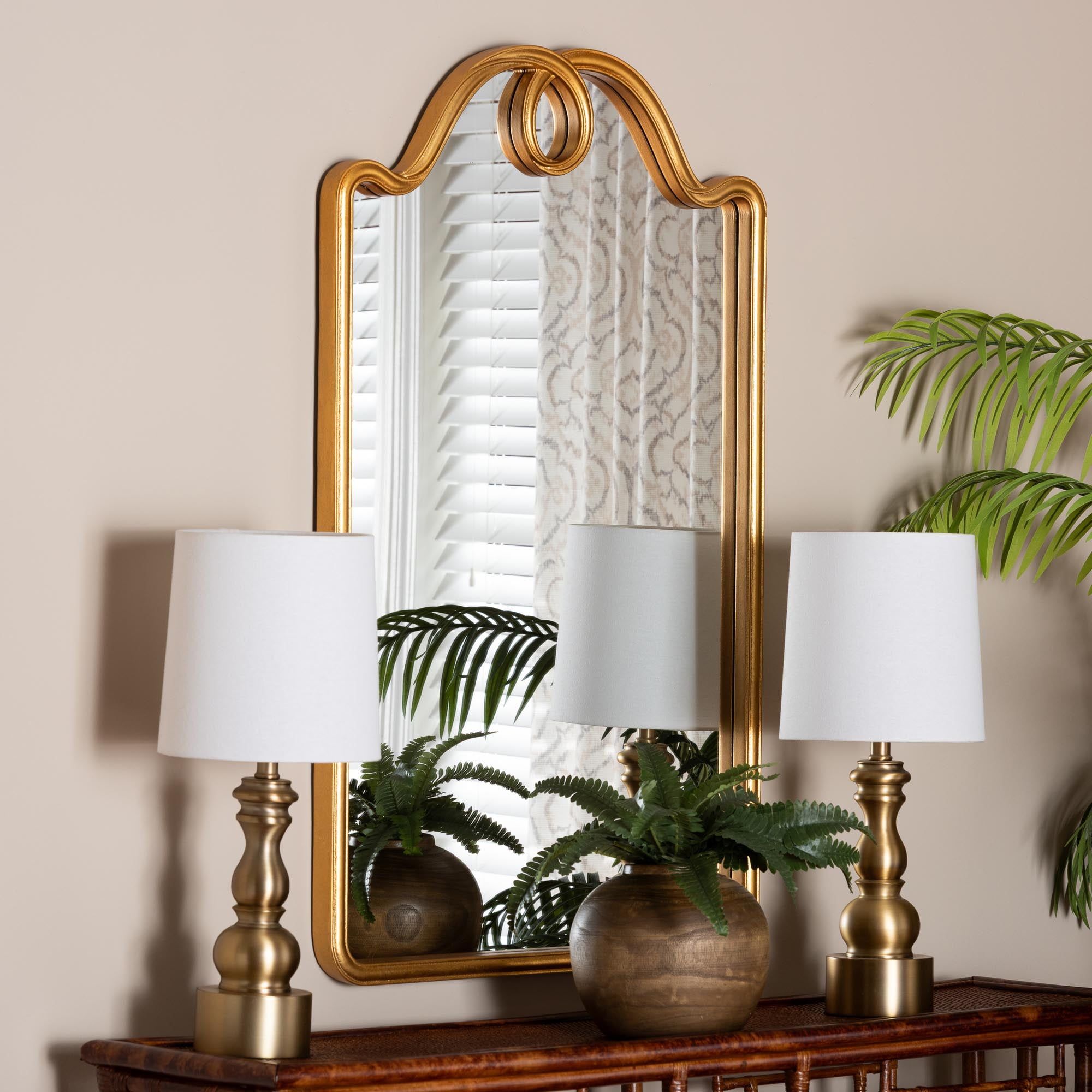 Baxton Studio Elian Traditional Mirror, 24"W, Rectangle, Gold