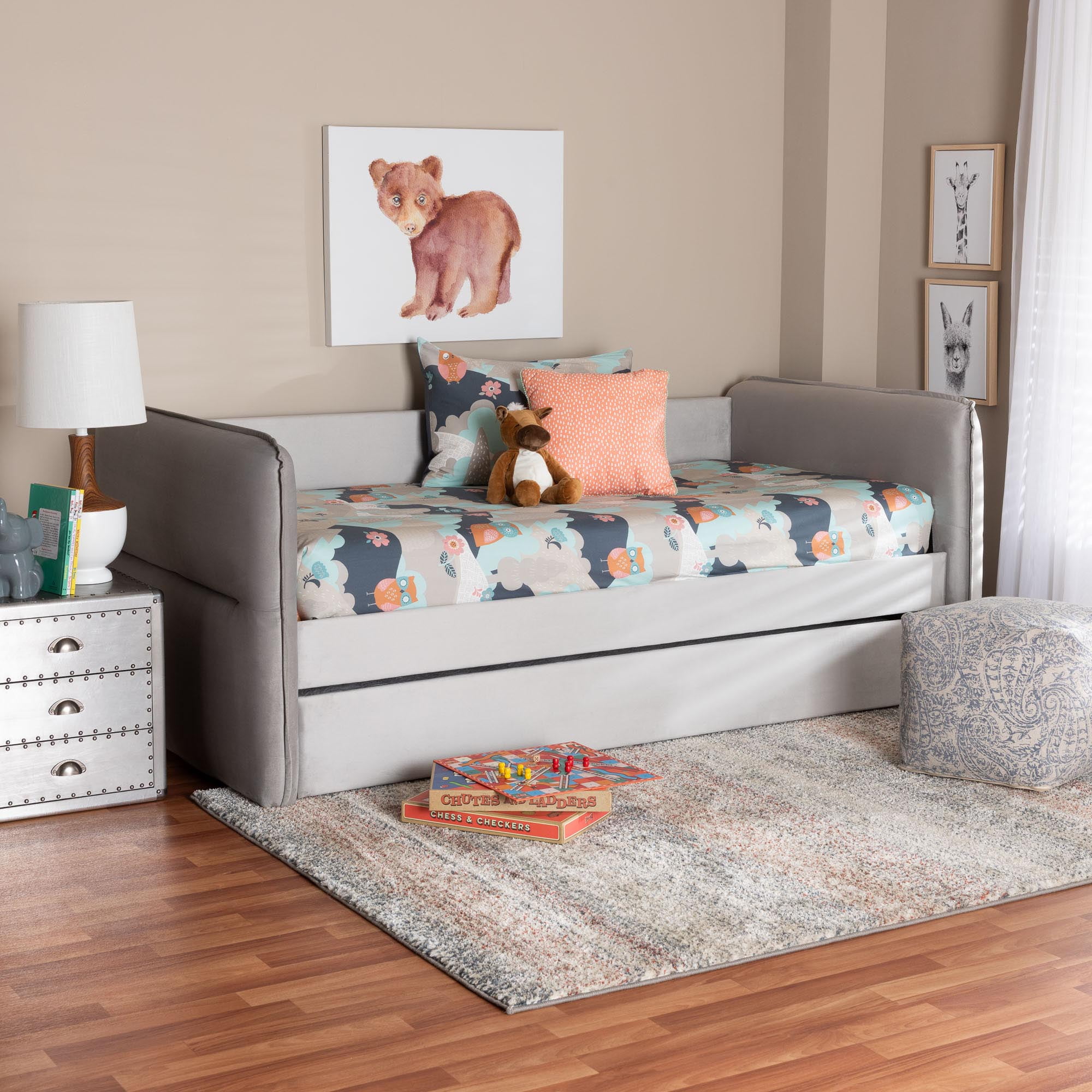 Baxton Studio Finch Modern Daybed, Full/Twin, Light Grey