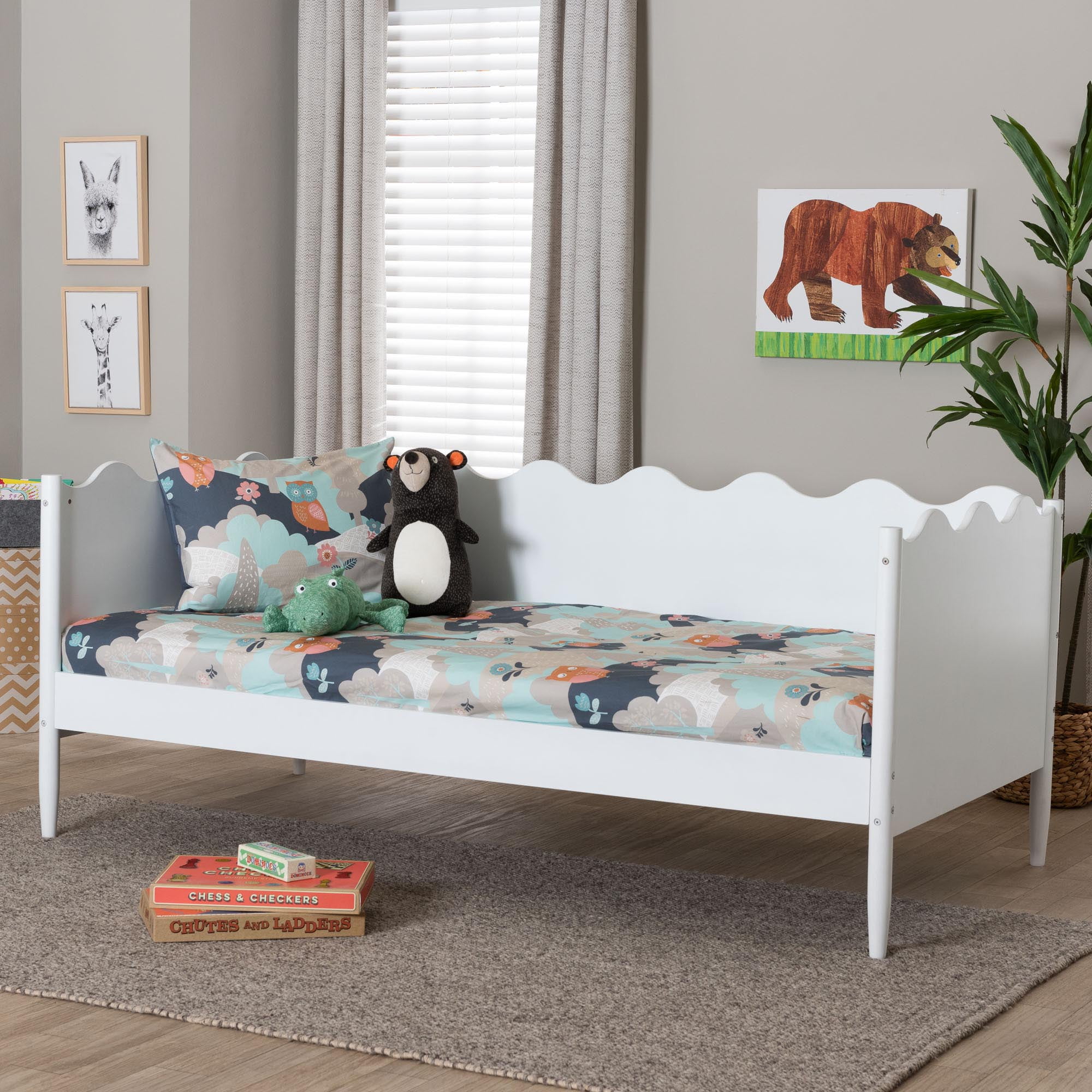 Baxton Studio Malaya Modern Daybed, Full, White