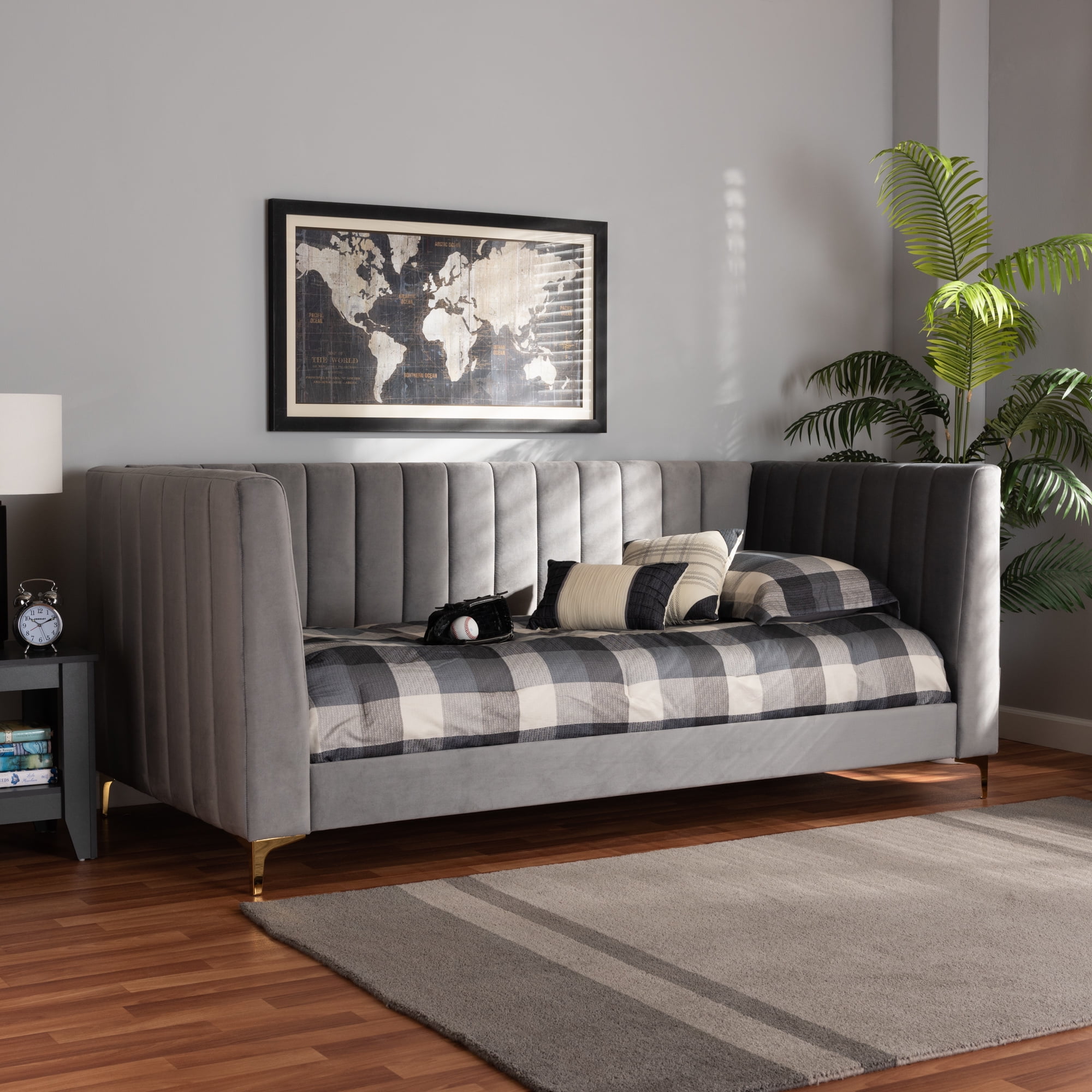 Baxton Studio Oksana Modern Contemporary Glam and Luxe Light Grey Velvet Fabric Upholstered and Gold Finished Twin Daybed