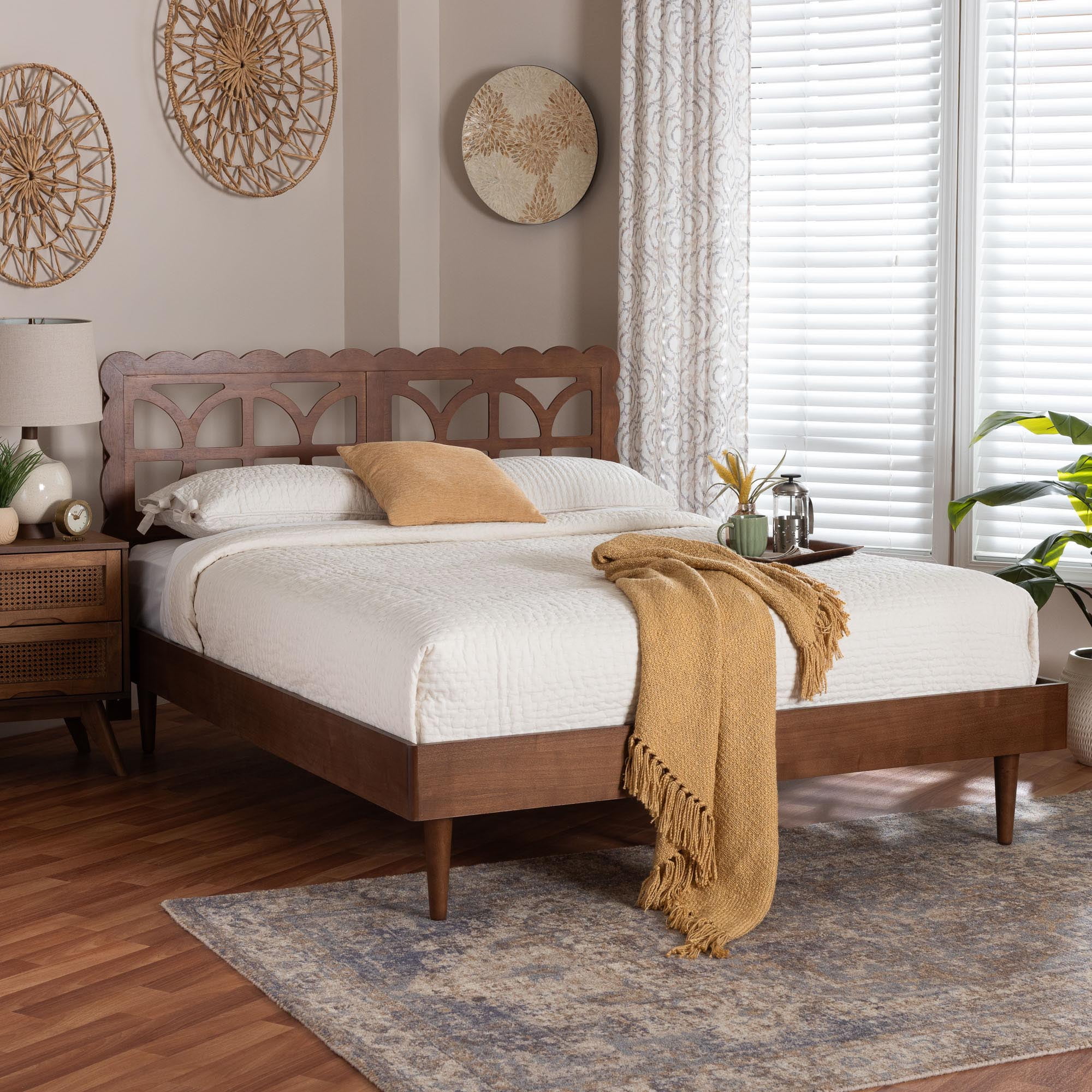 Baxton Studio Onyeka Modern Platform Bed, Queen, Ash Walnut