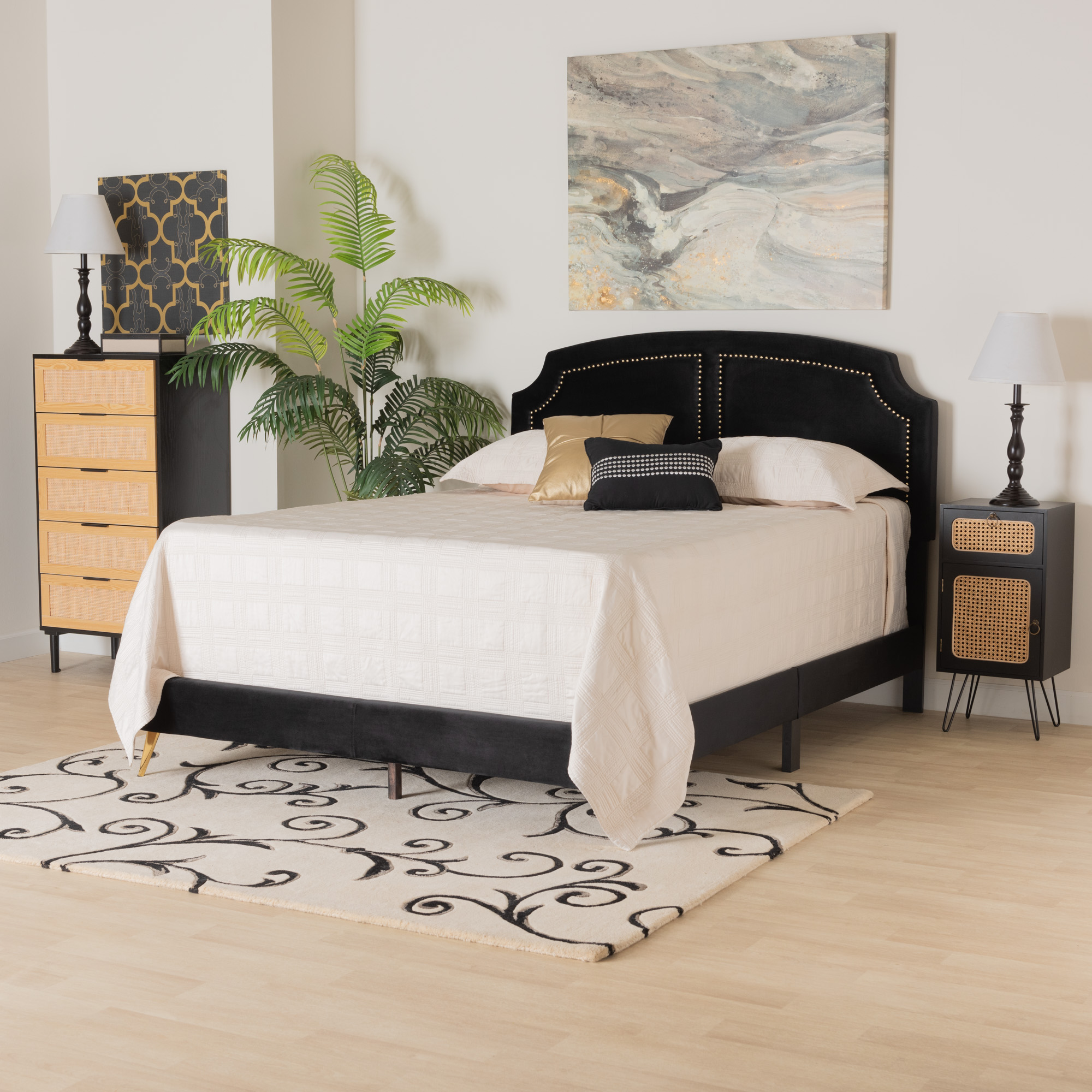 Baxton Studio Oxley Traditional Glam and Luxe Black Velvet and Gold Metal Queen Size Panel Bed