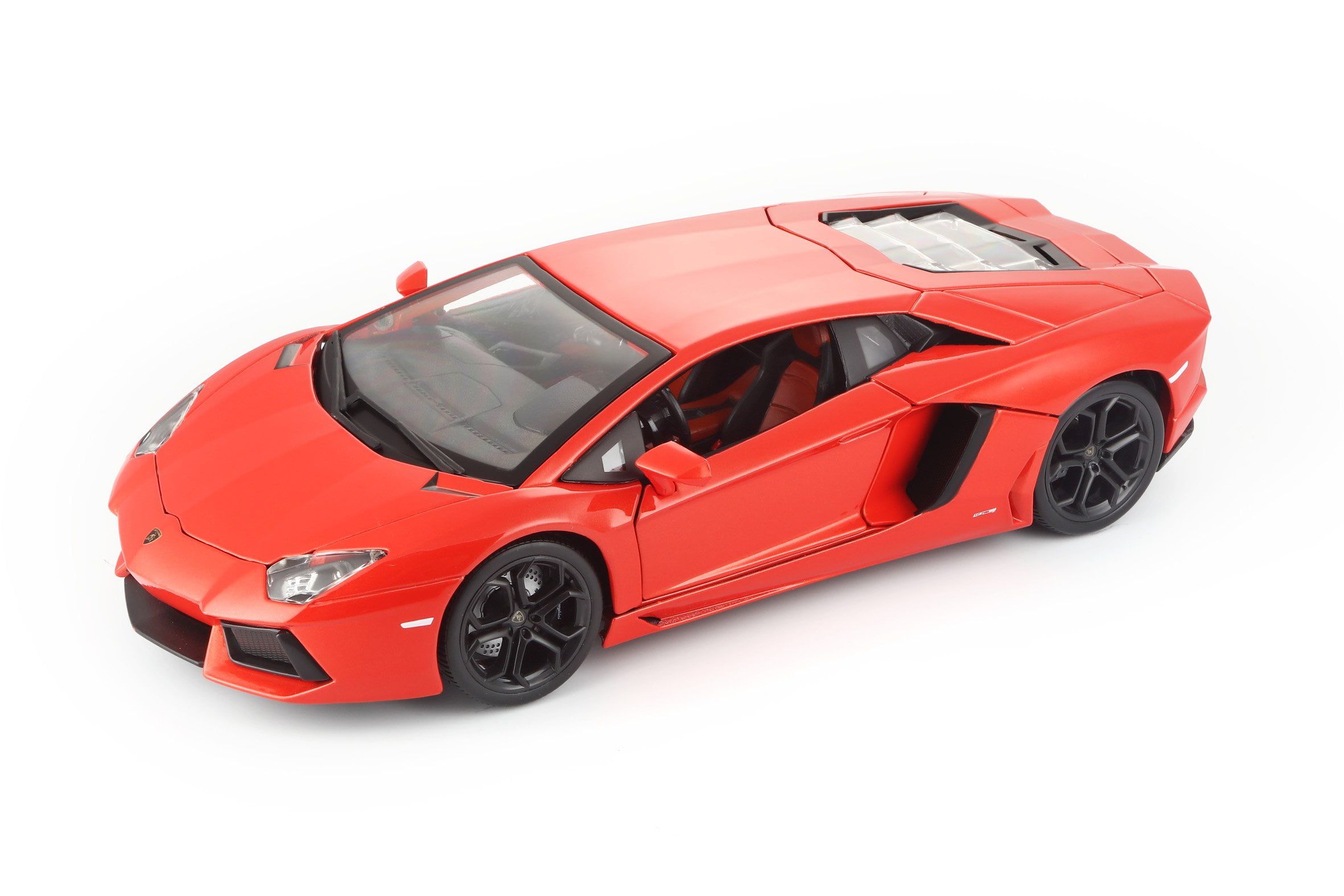 【UAE仕様】Bburago ランボルギーニアヴェンタドール LP700-4 Amazon | ブラーゴ 1/18 ランボルギーニ アヴェンタドール LP700