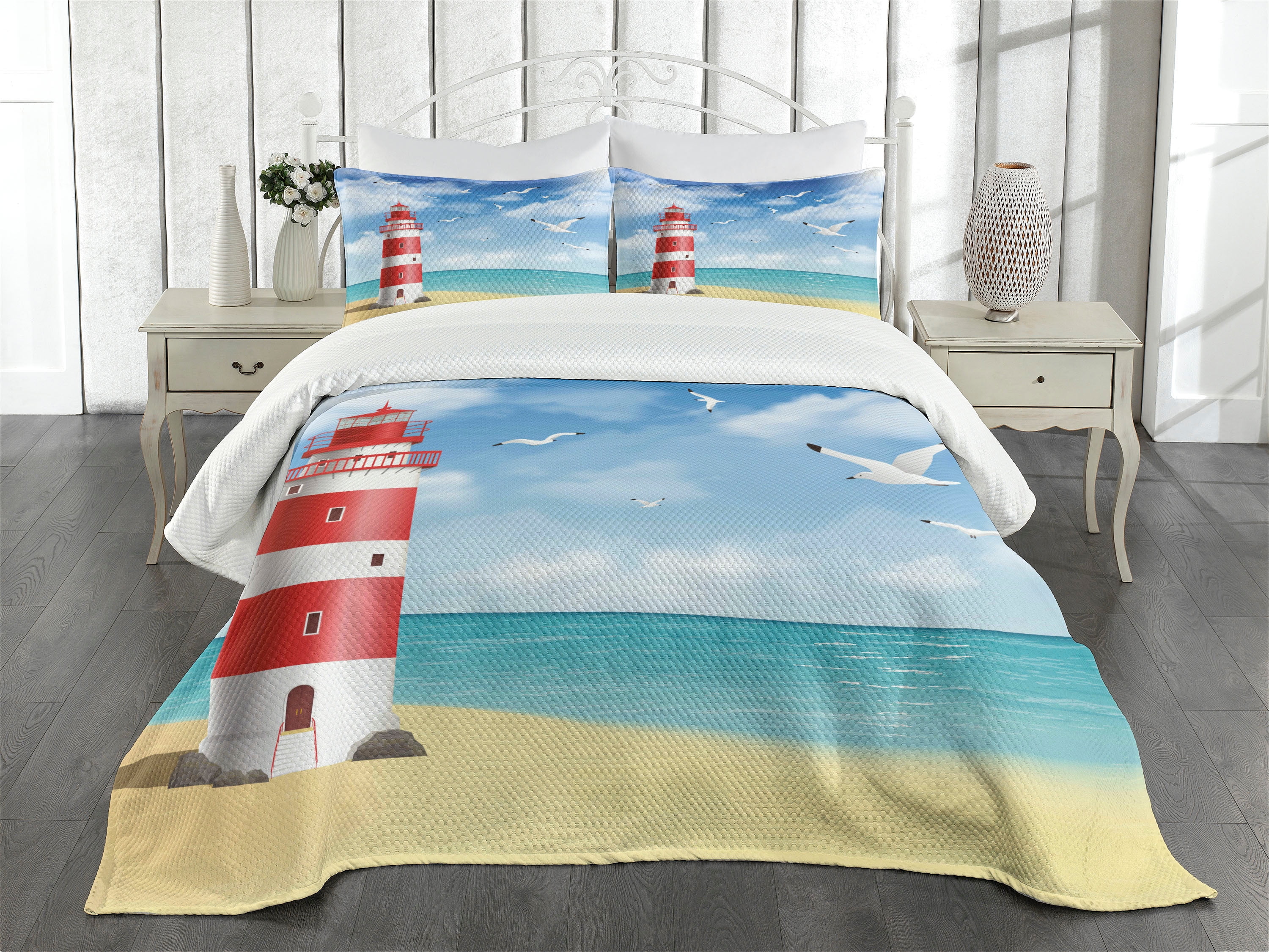 Beach Bedspread Set Queen Size, Realistic Illustration Lighthouse on