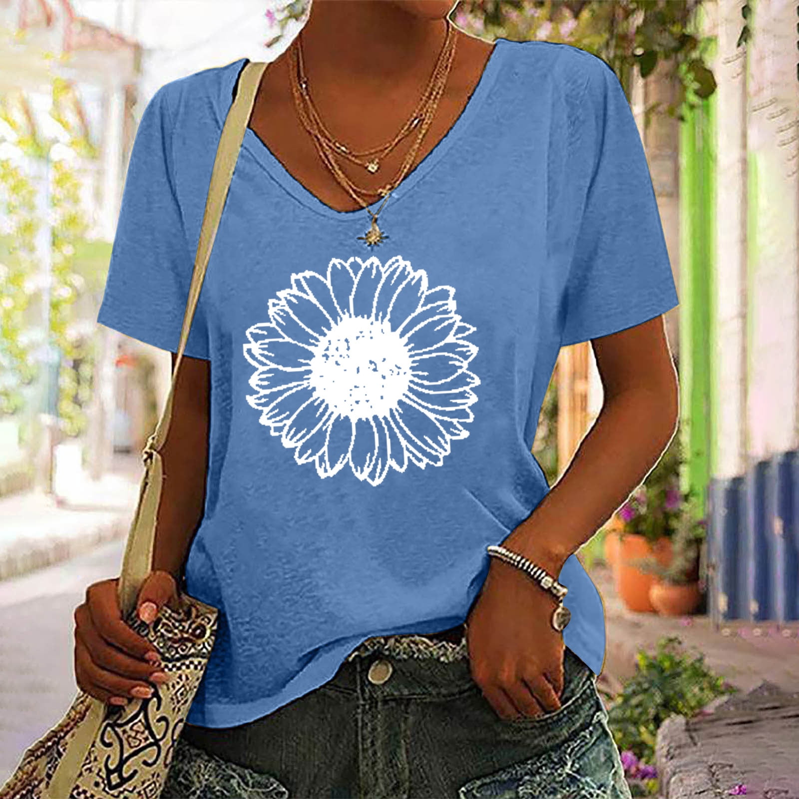 Beach Shirts for Women Hawaiian Graphic Tees Summer Vacation Vintage