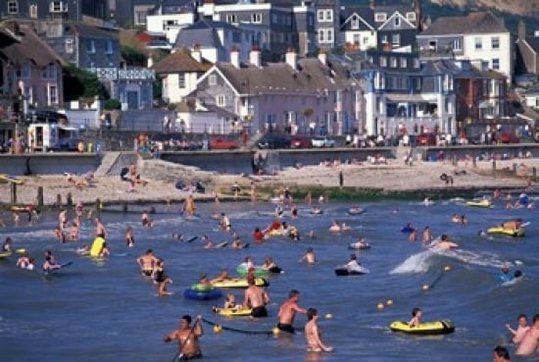 Beach at Lyme Regis Dorset England Canvas Art - Nik Wheeler DanitaDelimont (24 x 15)