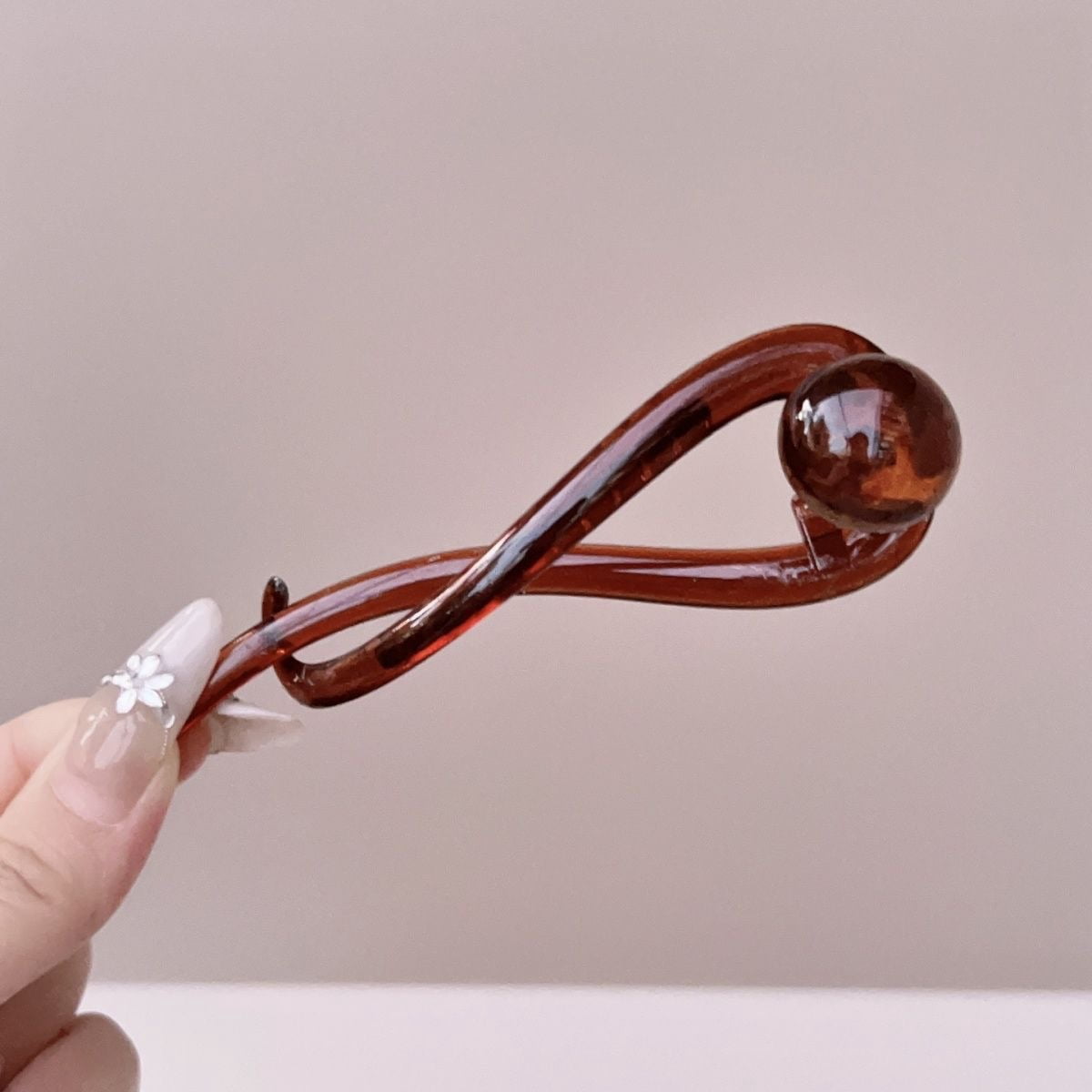 Bead twist clip, premium scratch clip, kitten apple hairpin, hair accessory hairpin.