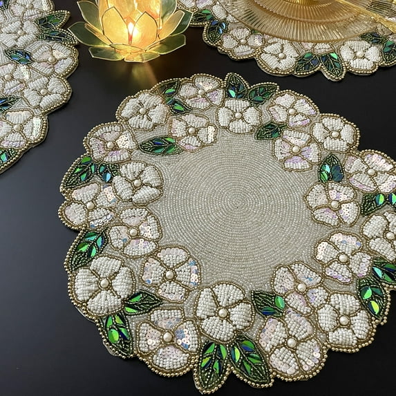 Beaded runner