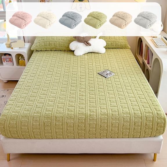 Bear Jacquard Milk-Wool Fitted Sheet - Thickened Thermal Mattress Protector for Fall Winter, Full Coverage Bed Cover for All Mattress Sizes, Soft Cozy Bedding for Home & Bedroom, 79*59in, Green