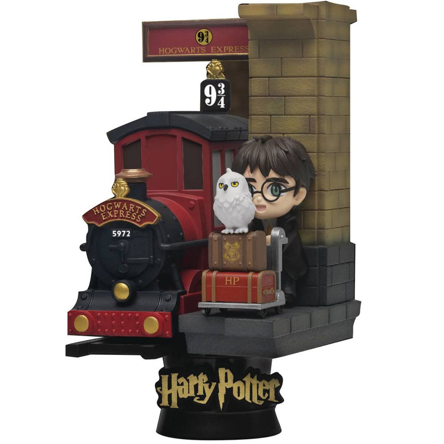 Harry Potter Platform 9 3/4 Diorama with Hedwig and Luggage