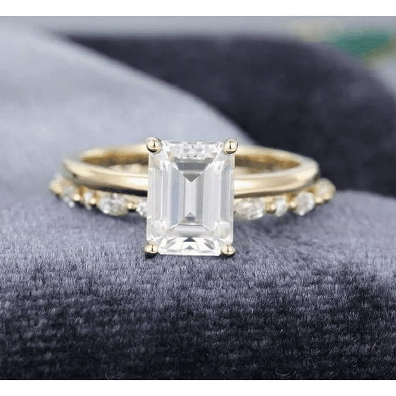 Beautiful 1.0 CT Emerald Cut Set 14K Rose Gold Unique Full Eternity Moissanite Engagement Ring For Women