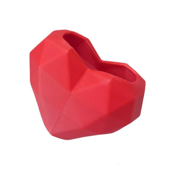 Beautiful 3D Printed Heart Vases With Unique Shape Artistic Flower Holders Perfect For Home Decoration And Romance