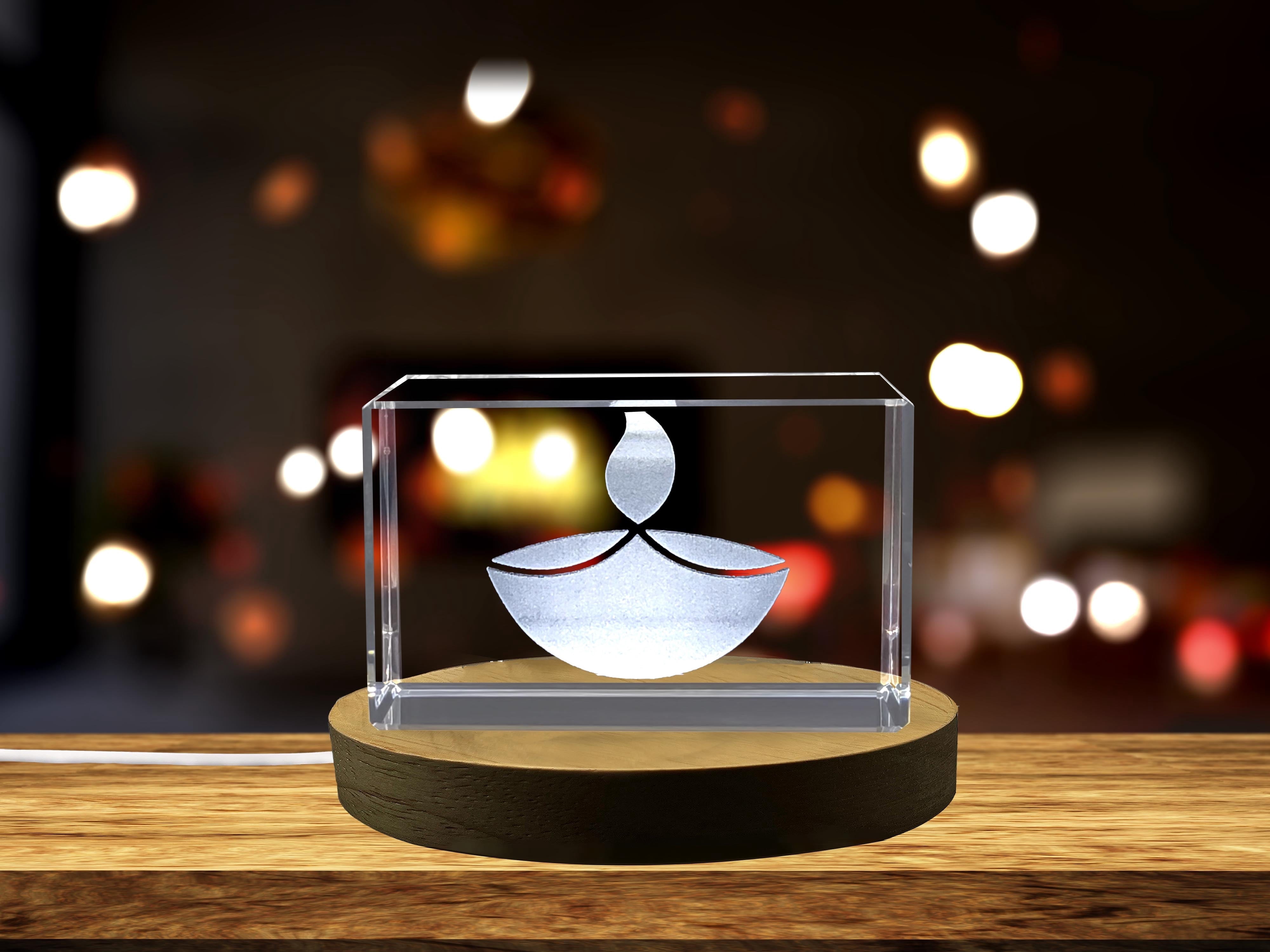 Beautiful 3d Engraved Standing Oil Lamp Crystal Gift