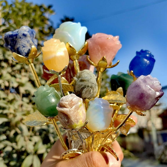 Beautiful Crystal Rose Flower Ornament with Healing Carved Crystal, Perfect Gift for Girlfriend, Mom or Valentine's Day Home Decoration Reiki