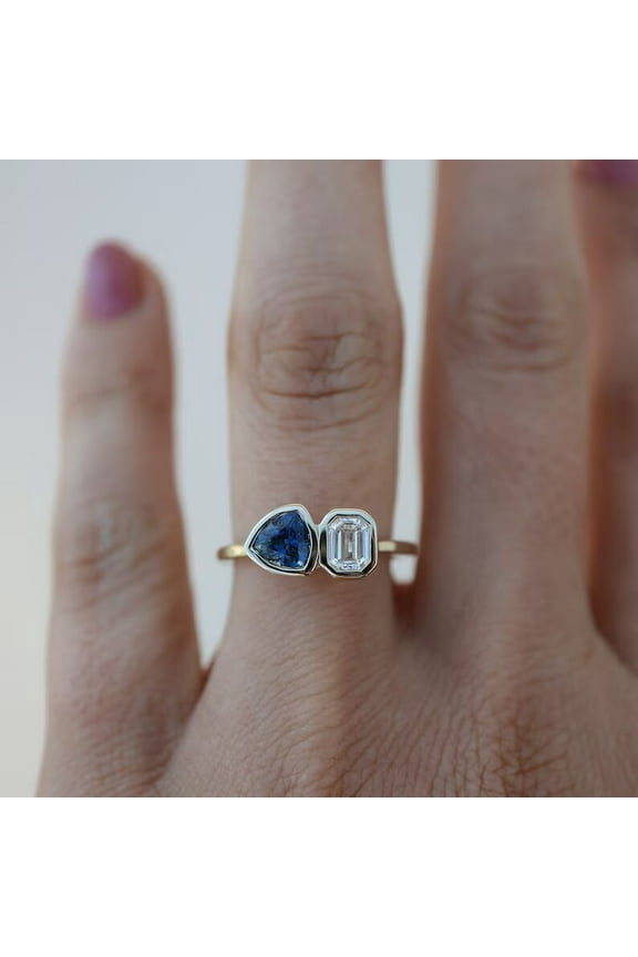 Beautiful Emerald Cut Toi Et Moi Ring Two Stone Engagement Moissanite Diamond Gold Ring 1.50 CT Birthday Gift Ring