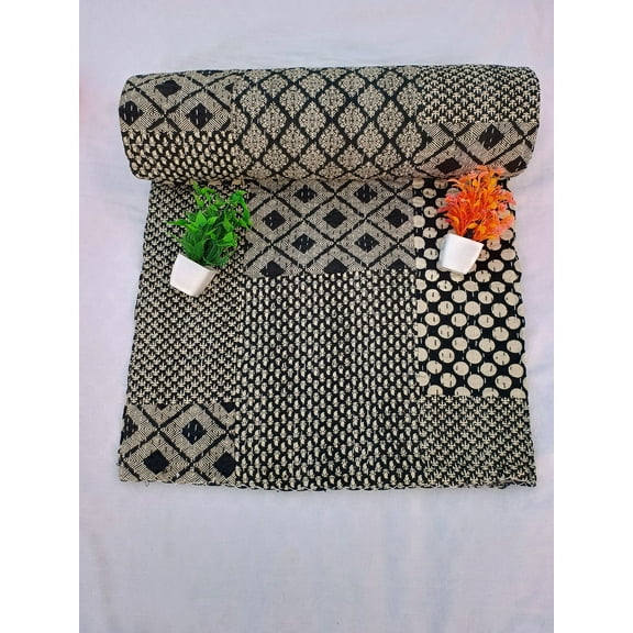 Beautiful Floral Handmade Kantha Quilt Unique Design Handmade Kantha Quilted Bedding Bedspread Handblock Print Throw Blanket Well-Looking