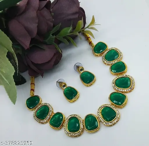 THE DIVINE FASHION Beautiful Kundan Antique Necklace Set Jewelry /Indian Women Jewellery Gold Plated Fashion Jewelry/Wedding Wear Bridal