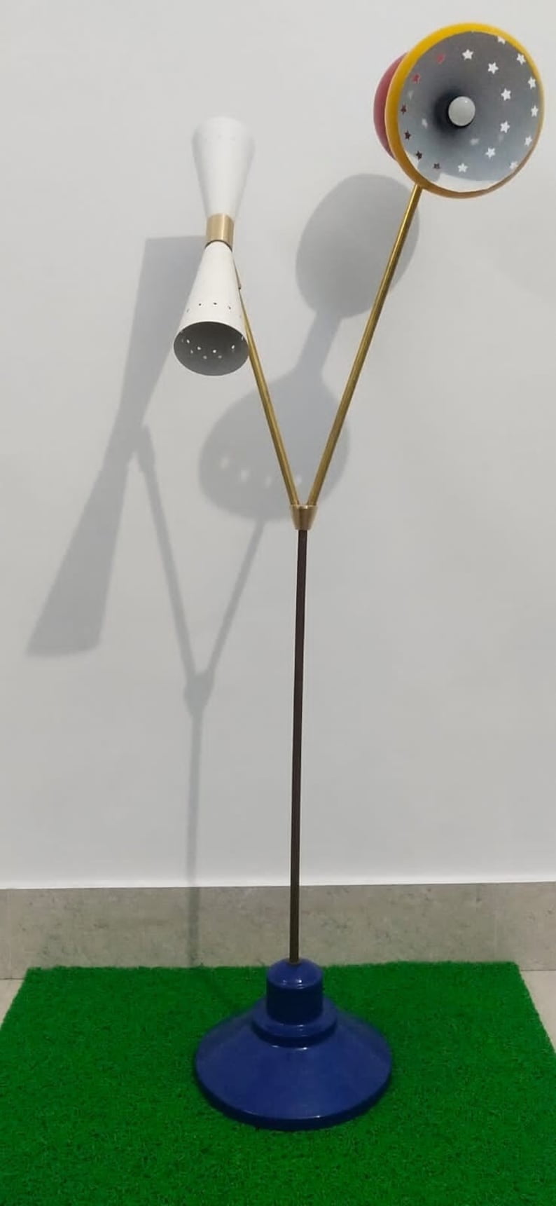 UK Lights Mid Century Style Multicolour Lacquered Tripod Stilnovo Indoor Fixture Floor Lamp for Living Room