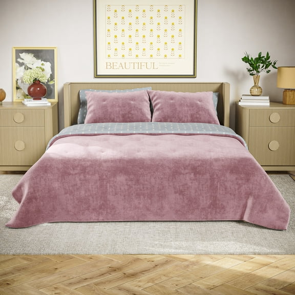 Beautiful Signature Floral Woodrose Velvet Reversible Quilt, Full/Queen by Drew Barrymore