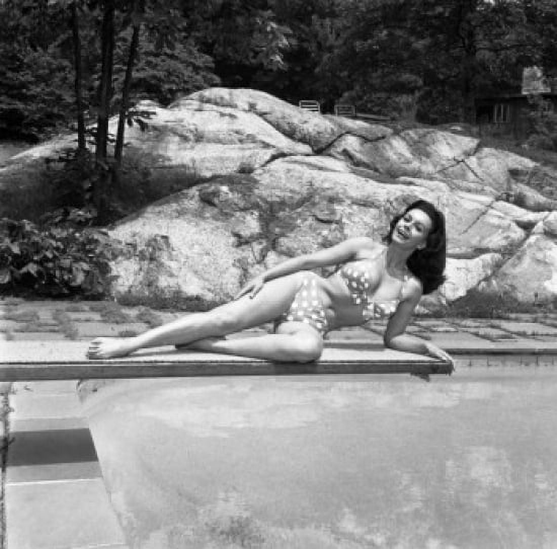Beautiful woman in bikini Canvas Art - (18 x 24)