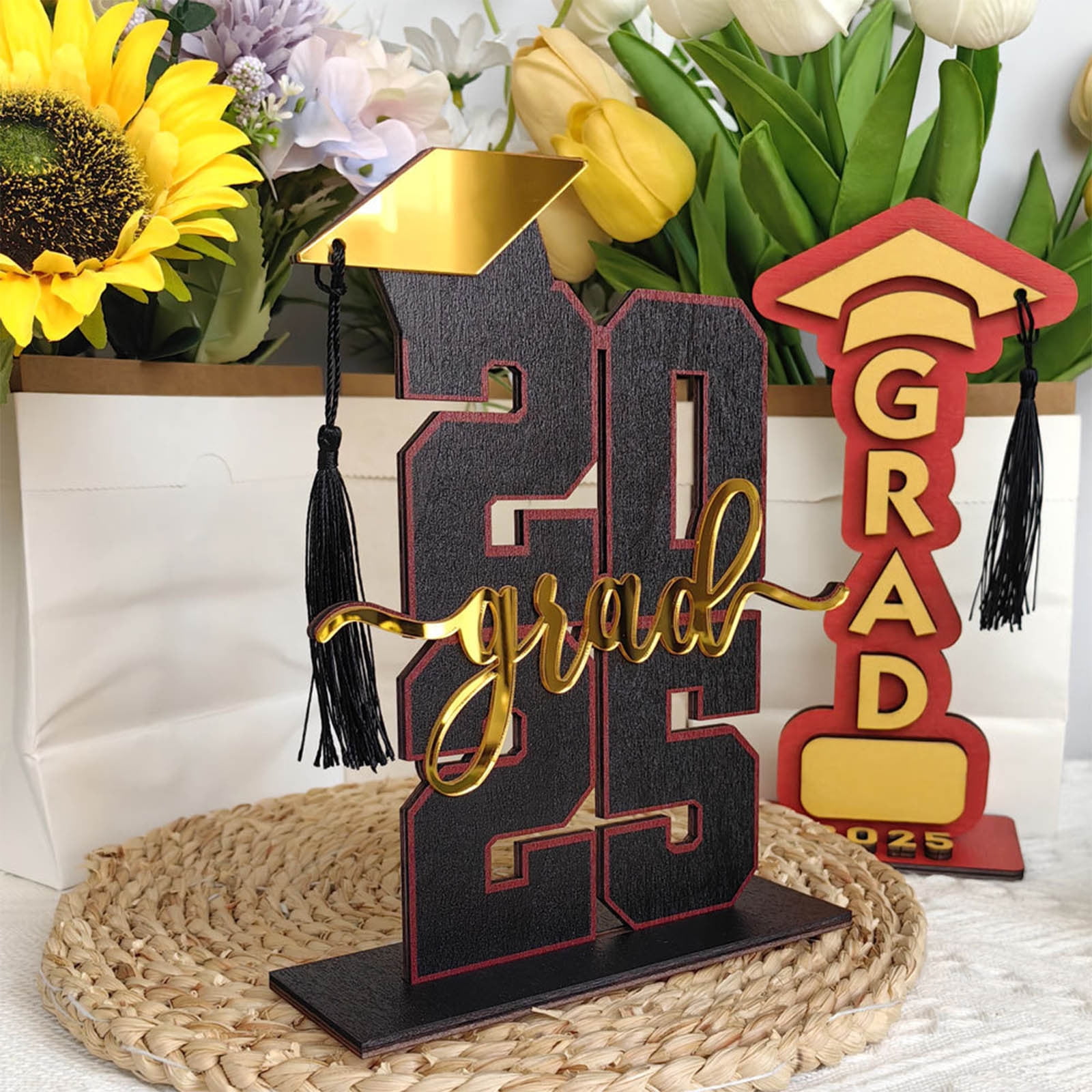 Beautynvta 2025 Graduation Decorations, Class of 2025 Wooden Sign ...