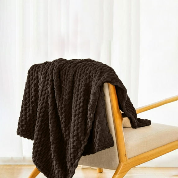 Beautynvta Velvet Blanket, Soft Warm Fluffy Couch Blanket, Lightweight Striped Bed Blankets for Women, Men, All Season Use, 39.37x59.05 In, Black