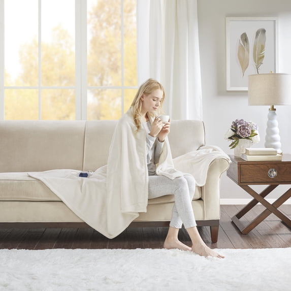 Beautyrest Heated Plush Oversized Solid Microlight Throw, Ivory