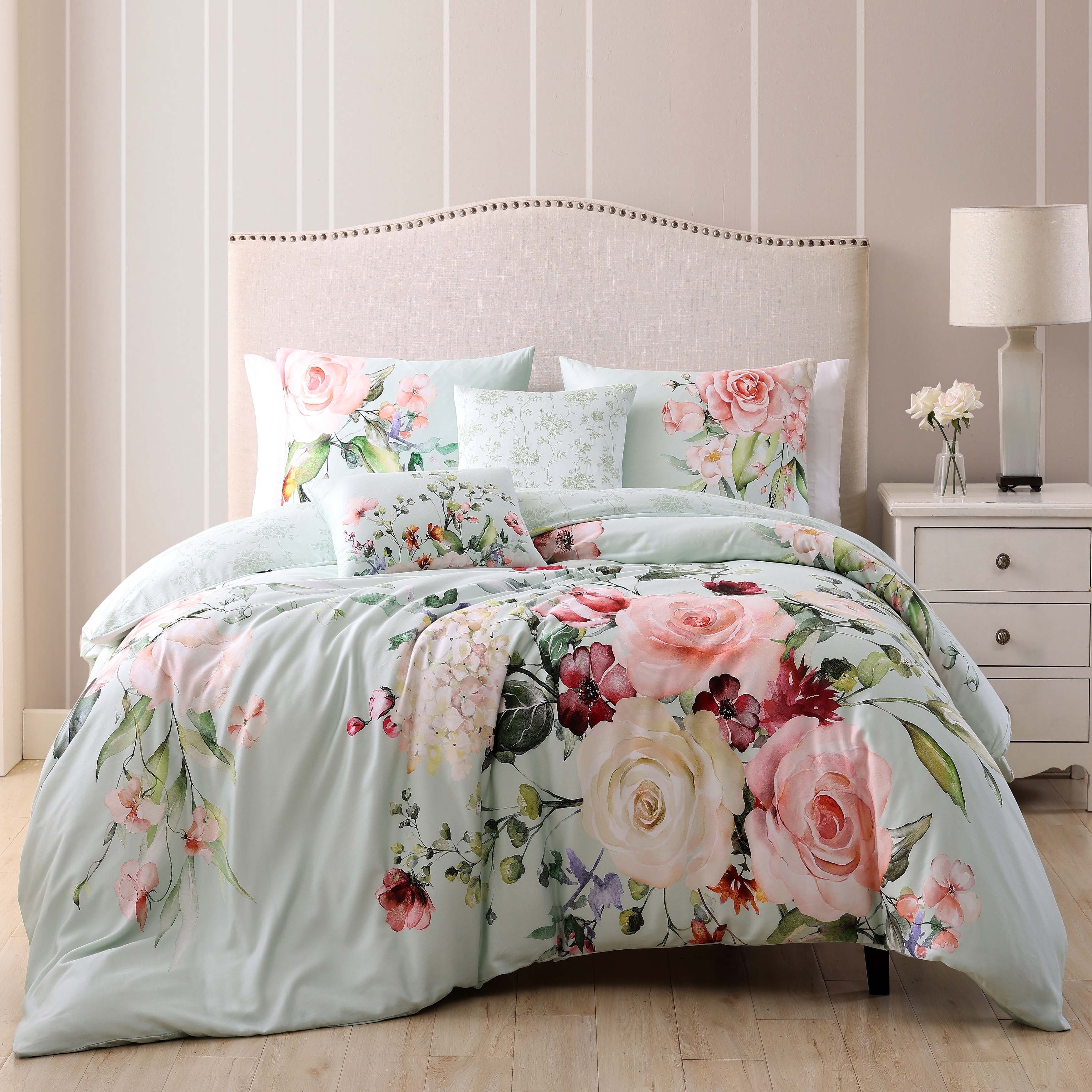 Queen Misty Green Cotton Reversible Floral Comforter Set