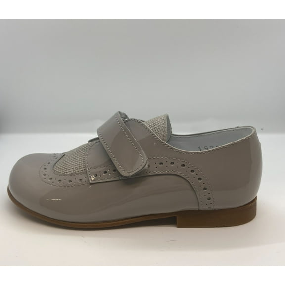 Beberlis 19721 Velcro Wingtip Dressy Shoe